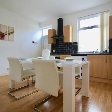 #stayhere 5 - Sleeps 10, Close To Leeds City Centre Σπίτι διακοπών *