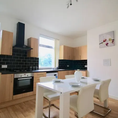 #stayhere 5 - Sleeps 10, Close To Leeds City Centre *