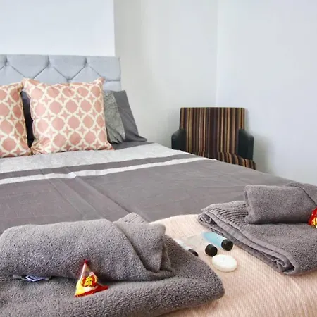 #stayhere 5 - Sleeps 10, Close To Leeds City Centre Σπίτι διακοπών *