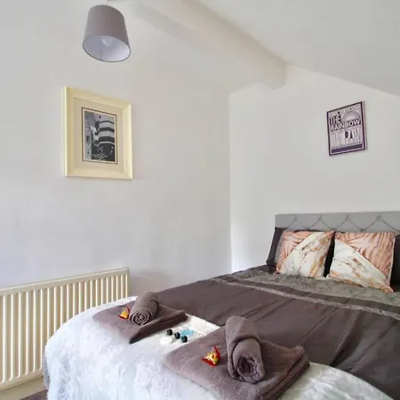 Σπίτι διακοπών #stayhere 5 - Sleeps 10, Close To Leeds City Centre *