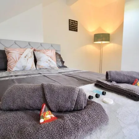 Σπίτι διακοπών #stayhere 5 - Sleeps 10, Close To Leeds City Centre Λιντς